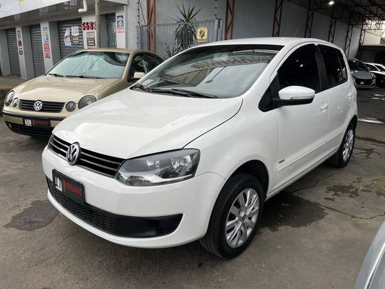 VOLKSWAGEN FOX 1.0 MI TREND 8V FLEX 4P MANUAL VOLKSWAGEN FOX 1.0 MI TREND 8V FLEX 4P MANUAL